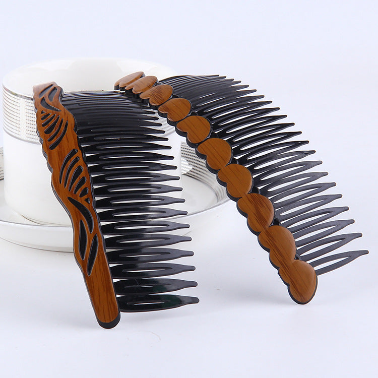 Fashion retro hair comb in plastic and resin, Korean style for women.