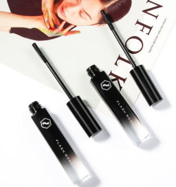 Broken hair artifact liquid for anti-hair styling, 18ml bottle with applicator wand.