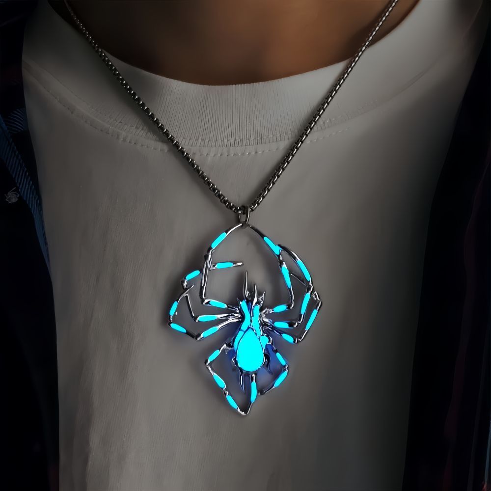 Halloween creative stereo luminous spider necklace glowing in the dark.